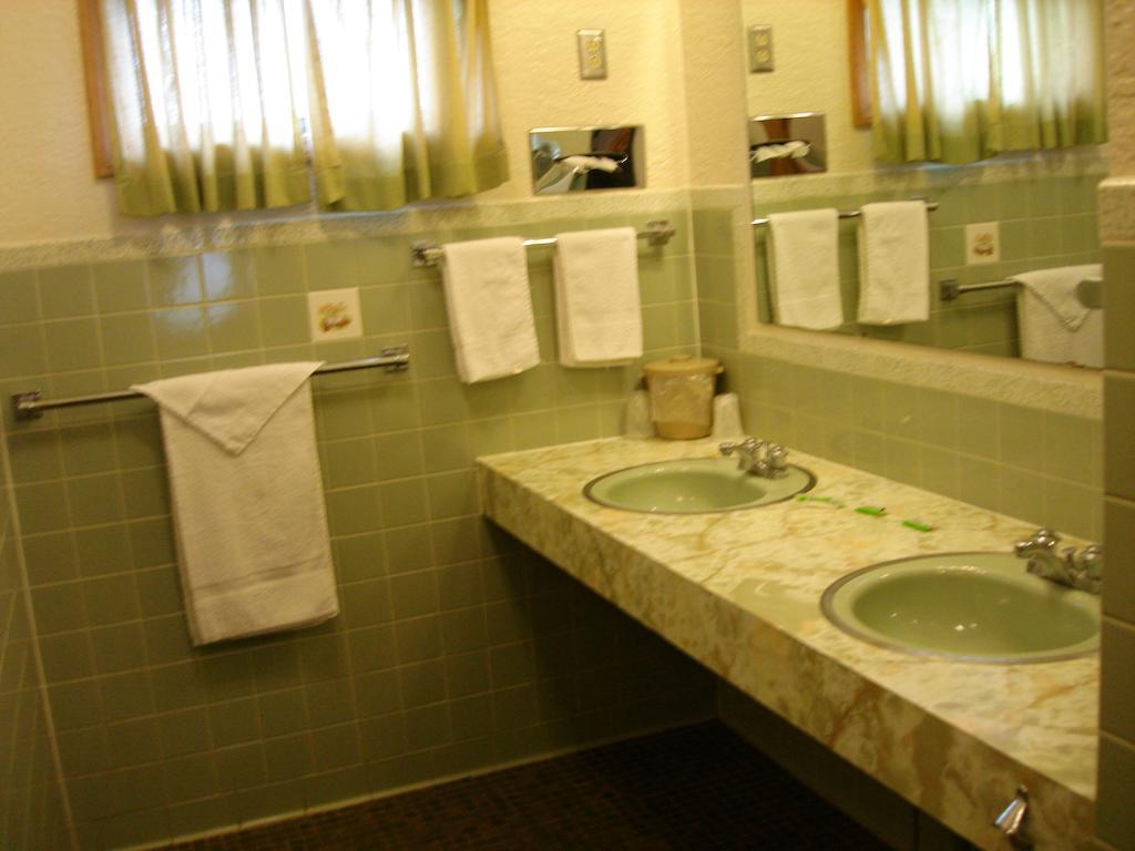 Nevada Inn 部屋 写真